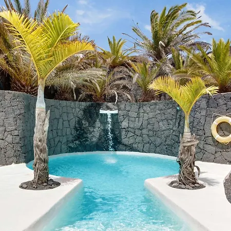 Hotel La Cueva *